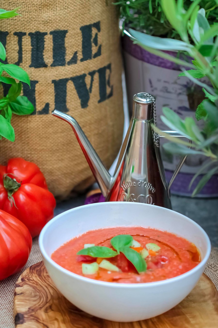 Influenza dell’olio d’oliva sull’assorbimento di carotenoidi dal succo di pomodoro e effetti sulla lipemia post-prandiale